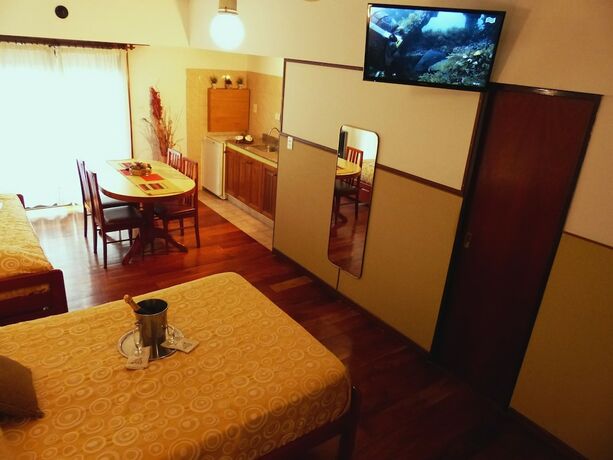 Imagen de la habitación del Hotel Apart Family. Foto 13