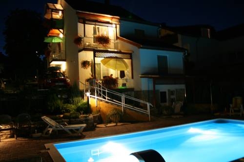 Imagen general del Hotel Apart H&eacute;v&iacute;zi H&aacute;z. Foto 14