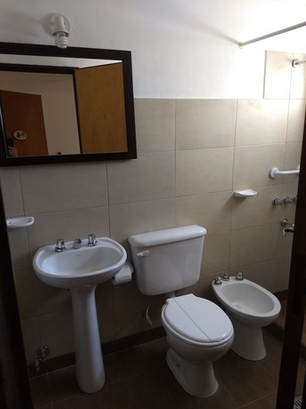 Imagen de la habitación del Hotel Apart Hoster&iacute;a Plaza. Foto 12