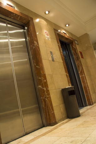 Imagen de los interiores del Hotel Apart Hotel Cabildo Suites. Foto 14