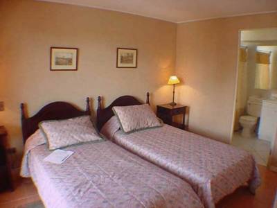 Imagen de la habitación del Hotel Apart Hotel Dal&iacute;. Foto 7