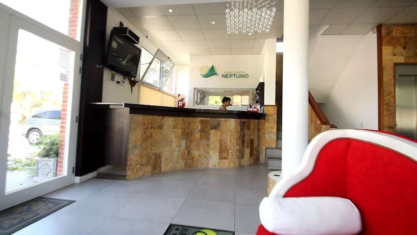 Imagen de los interiores del Hotel Apart Hotel Neptuno. Foto 19
