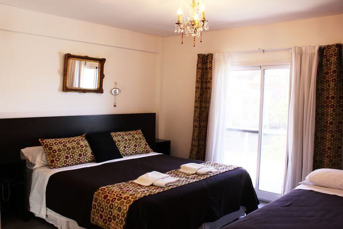 Imagen de la habitación del Hotel Apart Hotel Neptuno. Foto 15