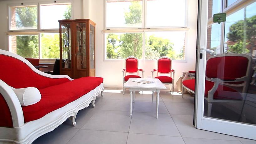 Imagen de los interiores del Hotel Apart Hotel Neptuno. Foto 20