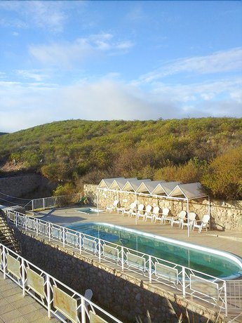 Imagen de la piscina del Hotel Apart La Quebrada. Foto 19