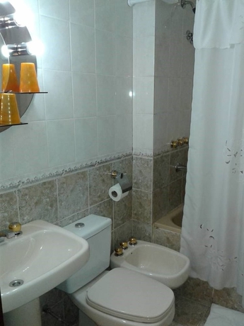 Imagen de la habitación del Hotel Apart Libertador. Foto 4