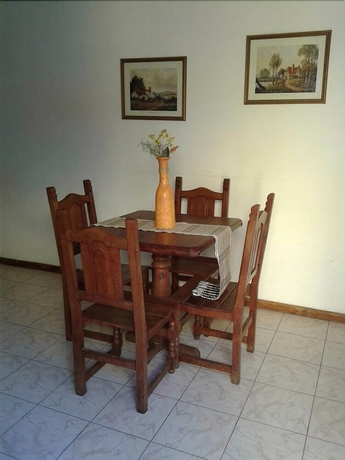 Imagen del bar/restaurante del Hotel Apart Libertador. Foto 2