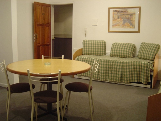 Imagen de los interiores del Hotel Apart Mau&eacute;. Foto 4