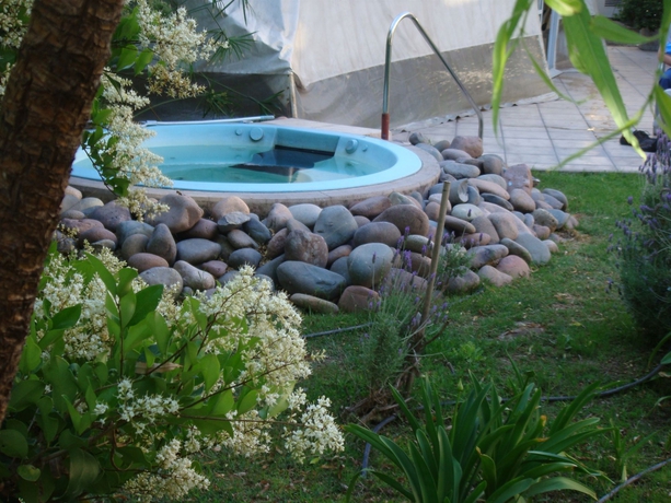 Imagen de los exteriores del Hotel Apart Mau&eacute;. Foto 3