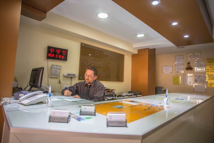 Imagen de los interiores del Hotel Apart Regina. Foto 20