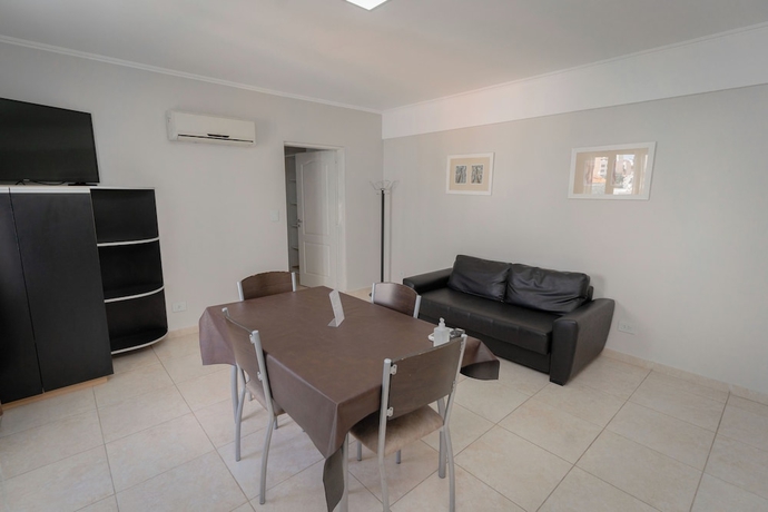 Imagen de la habitación del Hotel Apart Rivadavia 815. Foto 3