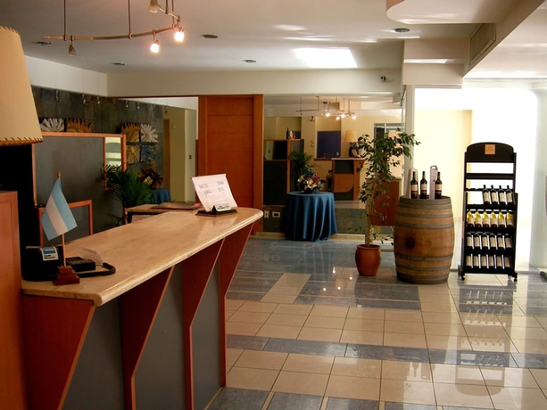 Imagen de los interiores del Hotel Apart San Lorenzo. Foto 14