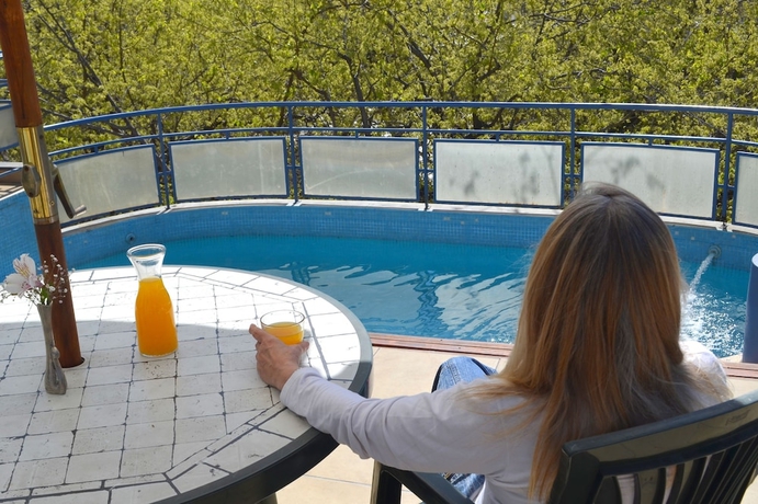 Imagen de la piscina del Hotel Apart San Lorenzo. Foto 19