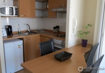 Imagen de la habitación del Hotel Apart Santa Luc&iacute;a - San Isidro. Foto 5