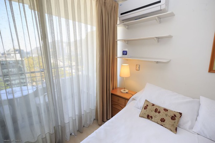 Imagen de la habitación del Hotel Apart Visandell. Foto 7