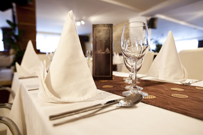 Imagen del bar/restaurante del Hotel Apart Zoned. Foto 9