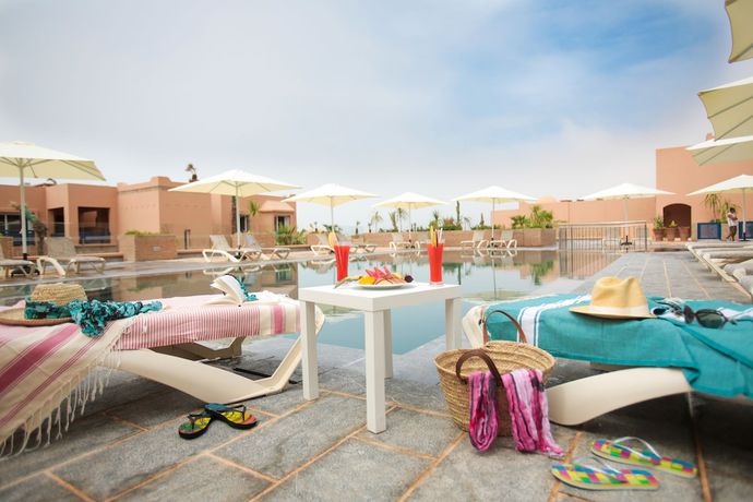 Imagen de la piscina del Hotel ApartEden Beach. Foto 17
