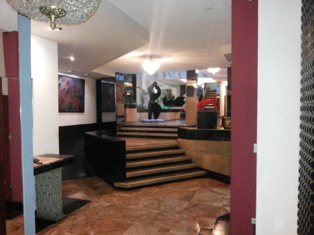 Imagen de los interiores del Hotel Apart-Hotel Suites Reforma. Foto 15