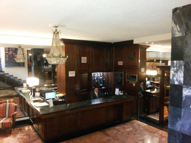 Imagen de los interiores del Hotel Apart-Hotel Suites Reforma. Foto 16