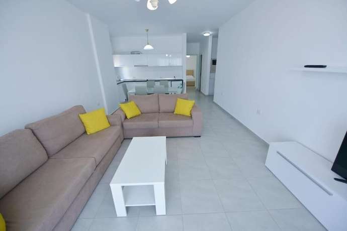 Imagen de la habitación del Hotel ApartMiramare Sarande. Foto 16