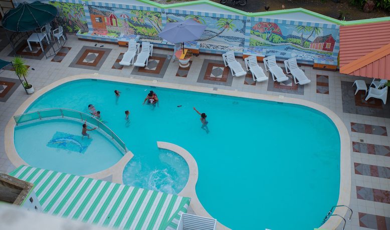 Imagen de la piscina del Hotel Aparta Don Olivo. Foto 20