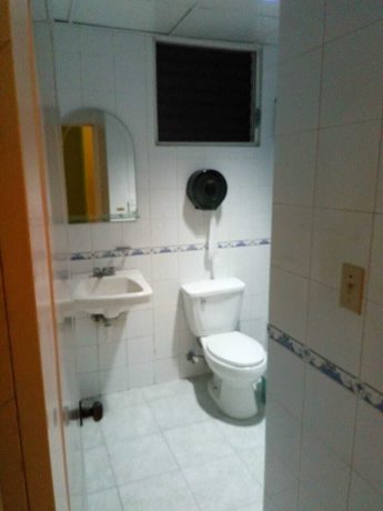Imagen de la habitación del Hotel Aparta Jardines Metropolitanos. Foto 13