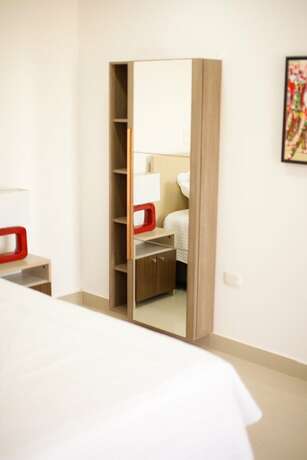 Imagen general del Hotel Aparta Mediterraneo. Foto 2