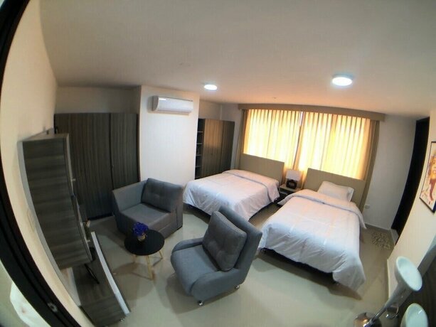 Imagen de la habitación del Hotel Aparta Mediterraneo. Foto 14