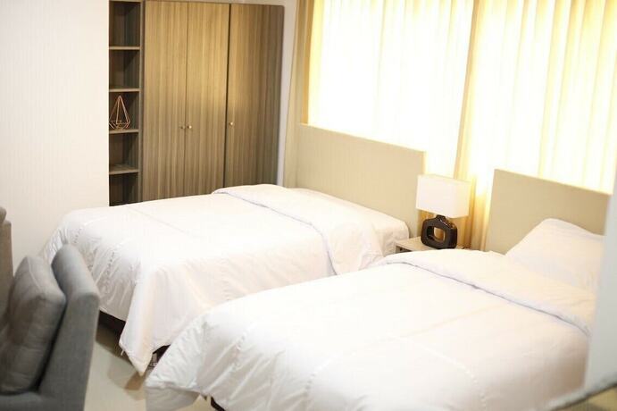 Imagen de la habitación del Hotel Aparta Mediterraneo. Foto 16