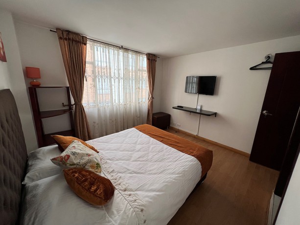 Imagen de la habitación del Hotel Aparta Oporto 83. Foto 4