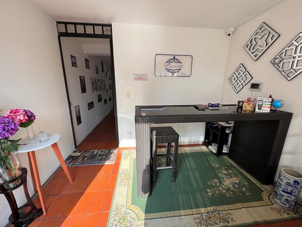 Imagen de los interiores del Hotel Aparta Oporto 83. Foto 18