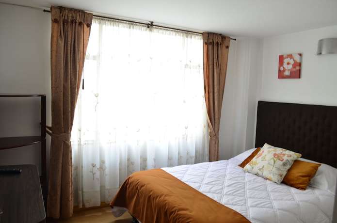 Imagen de la habitación del Hotel Aparta Oporto 83. Foto 15