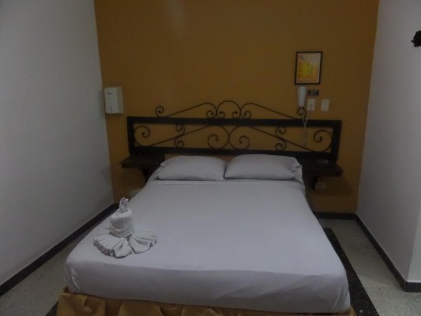 Imagen de la habitación del Hotel Aparta Plaza Real Norte. Foto 6