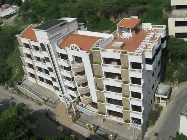 Imagen general del Hotel Aparta Roca Marina. Foto 1