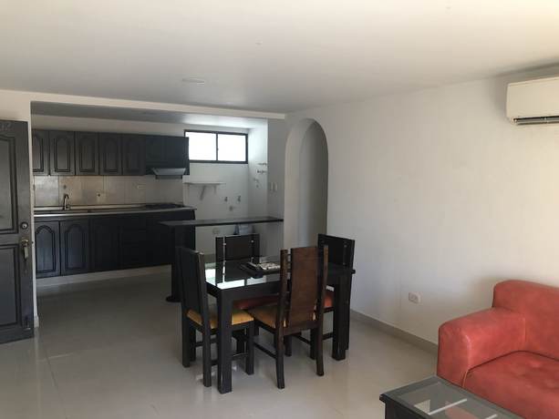 Imagen de la habitación del Hotel Aparta Roca Marina. Foto 17