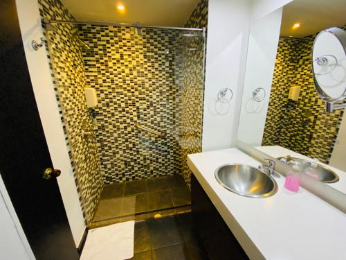 Imagen general del Hotel Aparta Suite Edificio Continental Bogotá. Foto 14