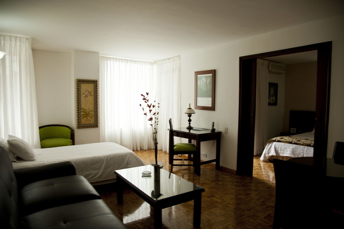 Imagen de los interiores del Hotel Aparta Suites Torre Poblado. Foto 13