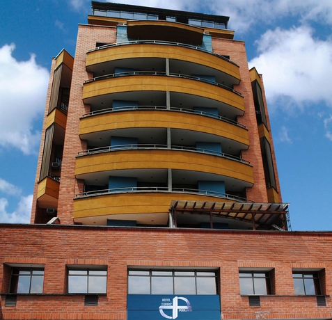 Imagen de la habitación del Hotel Aparta Suites Torre Poblado. Foto 7