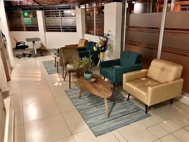 Imagen de los interiores del Hotel Apartaestudio Charles 52. Foto 18