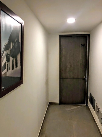 Imagen de la habitación del Hotel Apartaestudio Charles 52. Foto 12