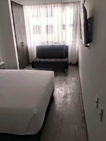 Imagen de la habitación del Hotel Apartaestudio Charles 52. Foto 15