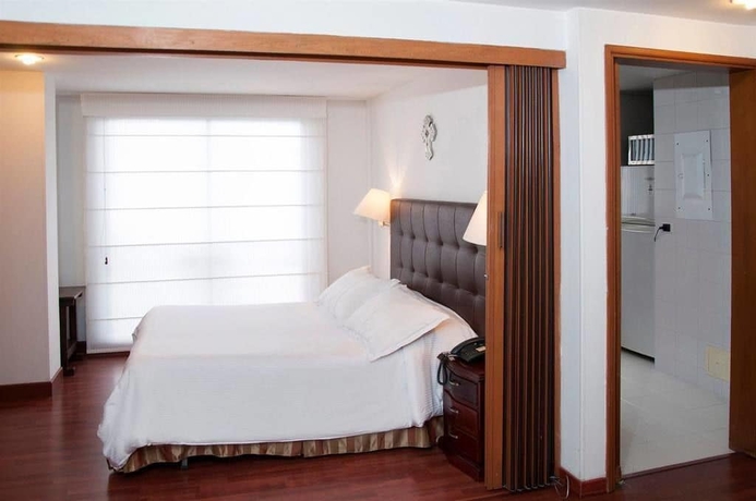 Imagen de la habitación del Hotel Apartaestudios Los Andes. Foto 6