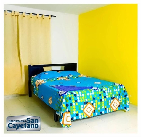 Imagen de la habitación del Hotel Apartaestudios San Cayetano. Foto 4