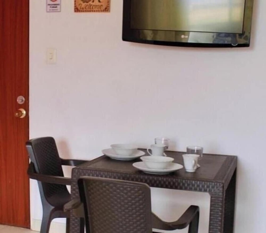 Imagen de la habitación del Hotel Apartaestudios San Cayetano. Foto 10