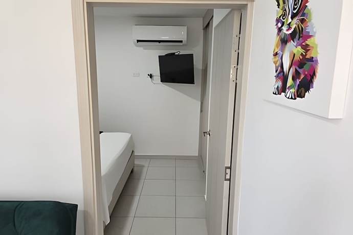 Imagen de la habitación del Hotel Apartaestudios San Fernando. Foto 10