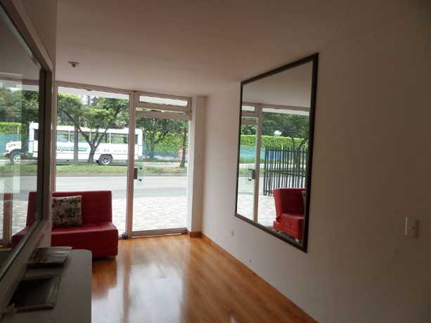 Imagen de los interiores del Hotel Apartahotel Barcelot. Foto 18