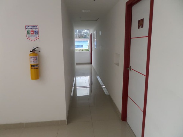 Imagen de los interiores del Hotel Apartahotel Barcelot. Foto 20