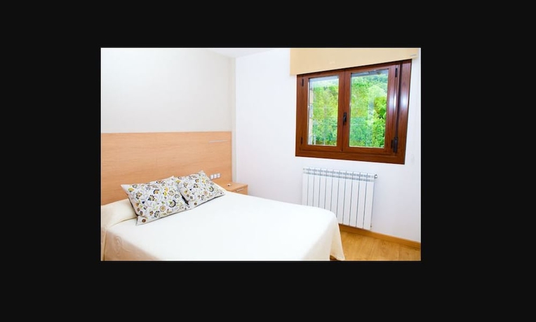 Imagen de la habitación del Hotel Apartahotel Castejón De Sos. Foto 6