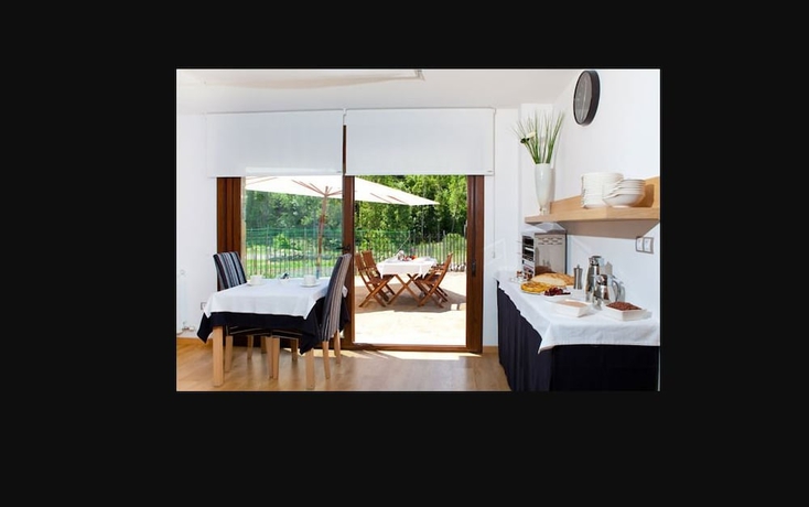 Imagen del bar/restaurante del Hotel Apartahotel Castejón De Sos. Foto 4