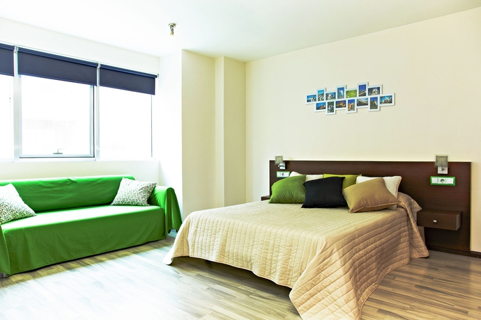 Imagen de la habitación del Hotel Apartahotel Centric. Foto 12